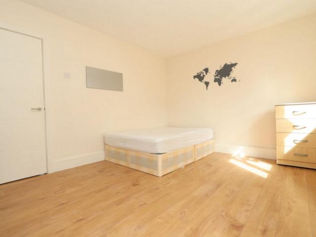 Room for rent in South Hackney, Greater London
