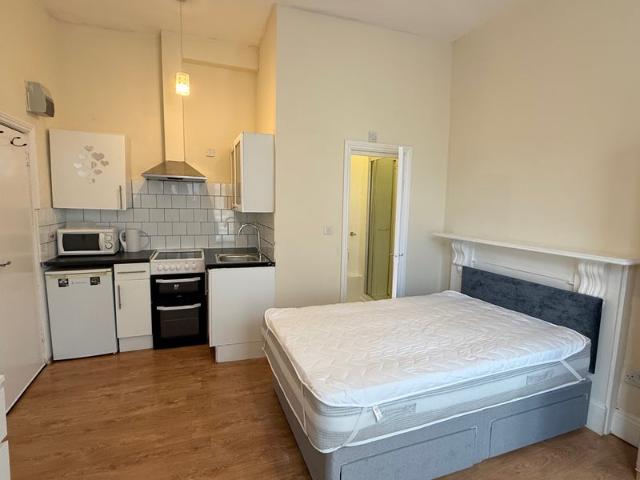 Studio for rent in Brook Green, Greater London