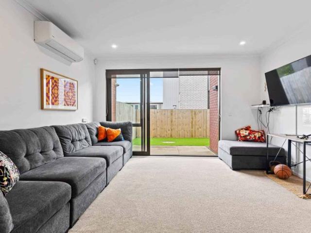 Townhouse for rent in Glen Innes, Maungakiekie-Tāmaki