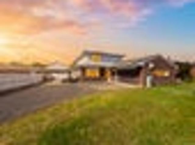 House for sale in Paremoremo, Oroua County