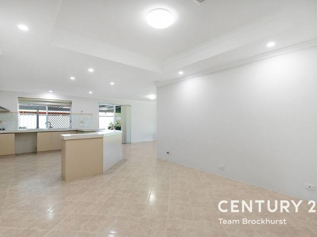 House for rent in Canning Vale, Western Australia