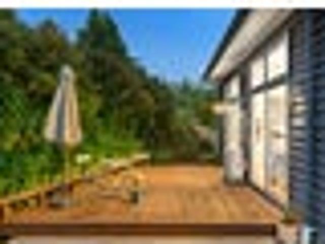 House for sale in Awhitu