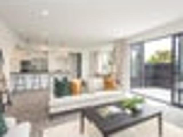 Townhouse for sale in Edgeware, Canterbury