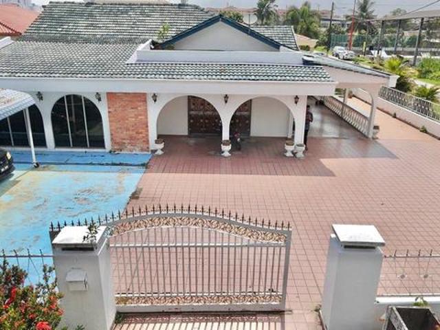 Bungalow for sale in Port Klang, Selangor