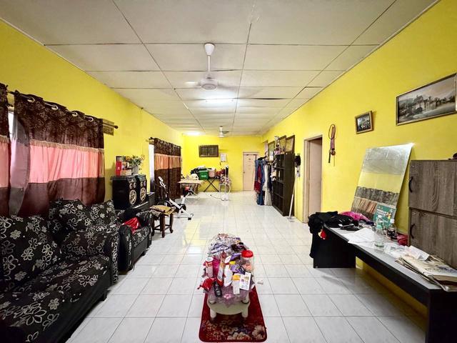 Bungalow for sale in Seri Kembangan, Majlis Bandaraya Subang Jaya