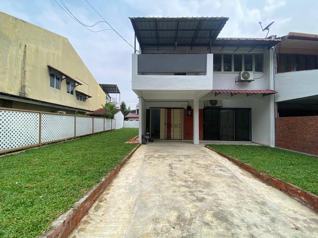 Terraced House for rent in Country Heights Damansara, Kuala Lumpur