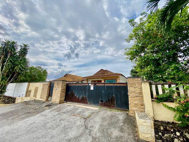 Bungalow for sale in Kajang, Langat