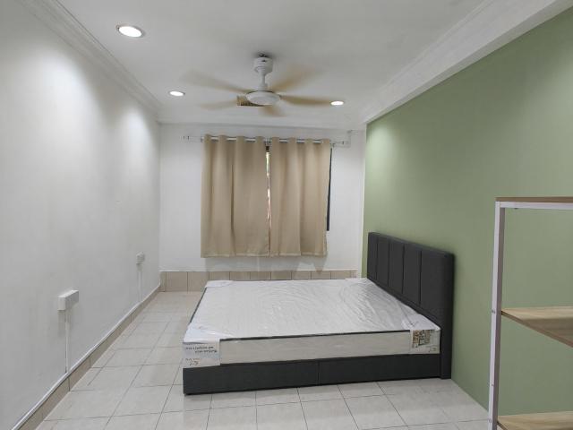 Room for rent in Petaling, Subang Jaya