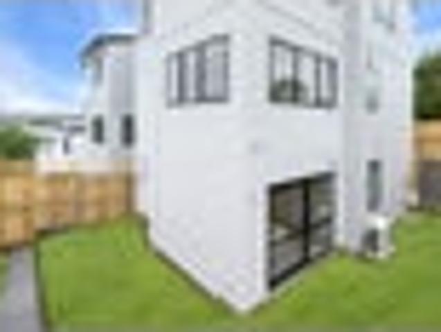 House for sale in Wairau Valley