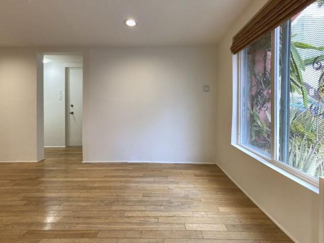 Apartment for rent in Canoga Park, California