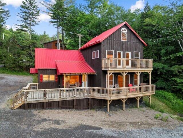 House for sale in Eagle Bay
