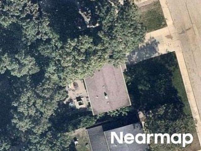 House for sale in Streamwood, Illinois