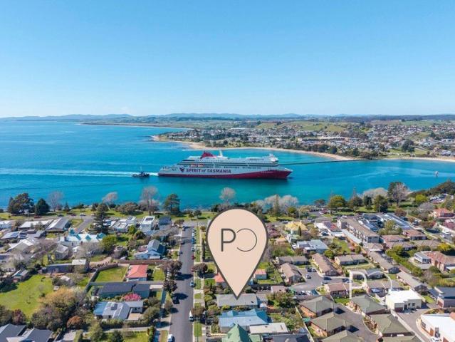 House for sale in Devonport