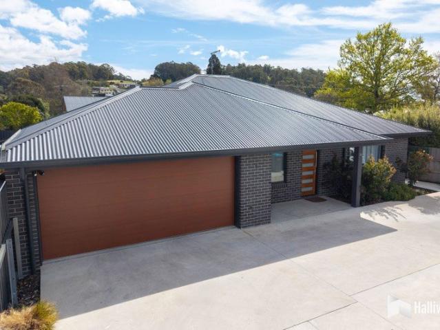 Villa for sale in Latrobe