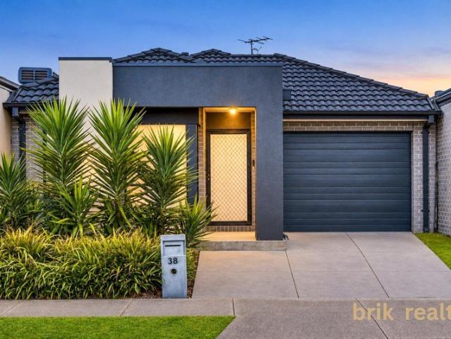 House for sale in Cloverton, Melbourne