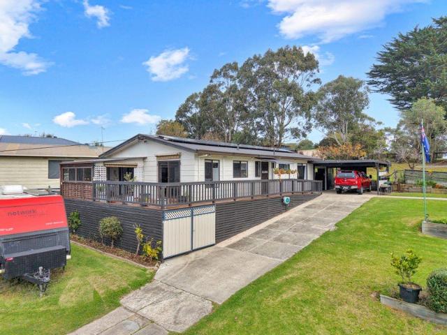 House for sale in Lakes Entrance, Victoria