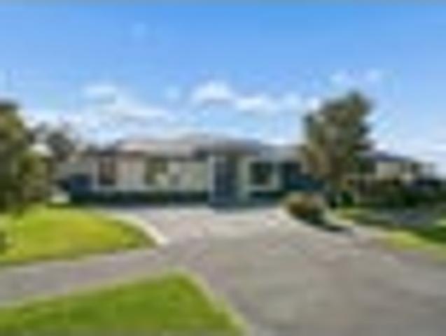 House for sale in Chaslands, Canterbury