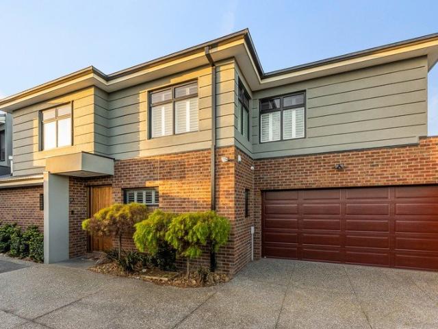 Townhouse for sale in Camerons Creek, Victoria