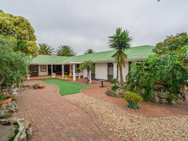House for sale in Cape Town, Western Cape