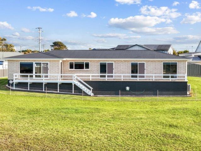 House for sale in Tomahawk, Tasmania