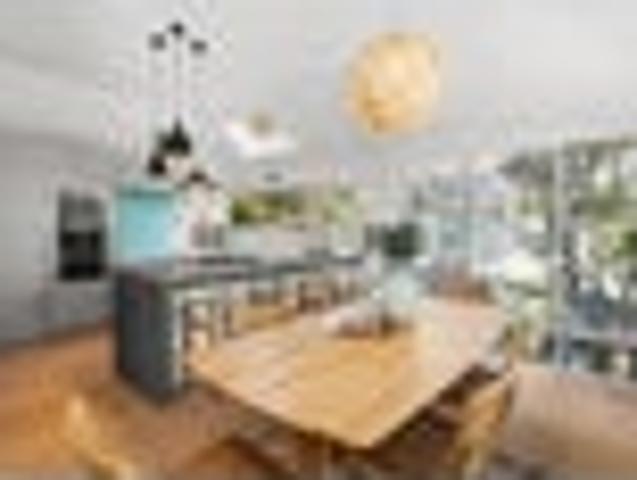 House for sale in Chaslands, Canterbury