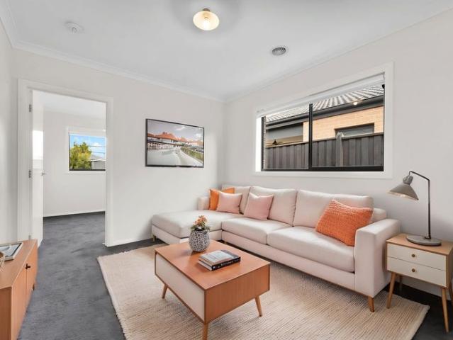 House for rent in Savannah Estate, Melbourne