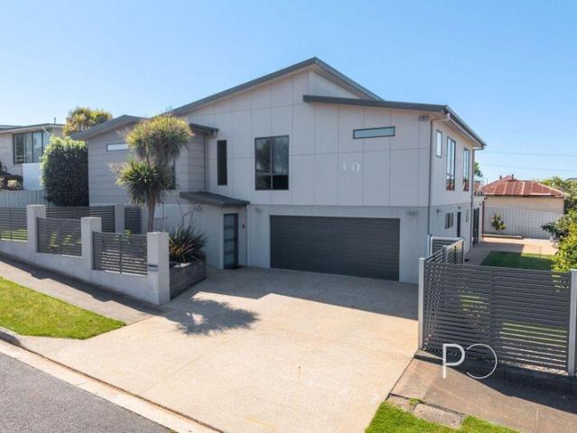 House for sale in Devonport