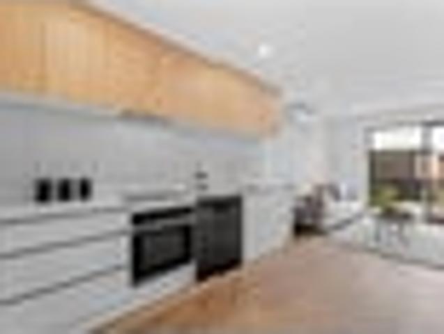 Townhouse for sale in Oratia, Oroua County