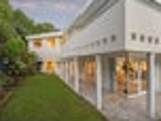 House for sale in Chaslands, Canterbury