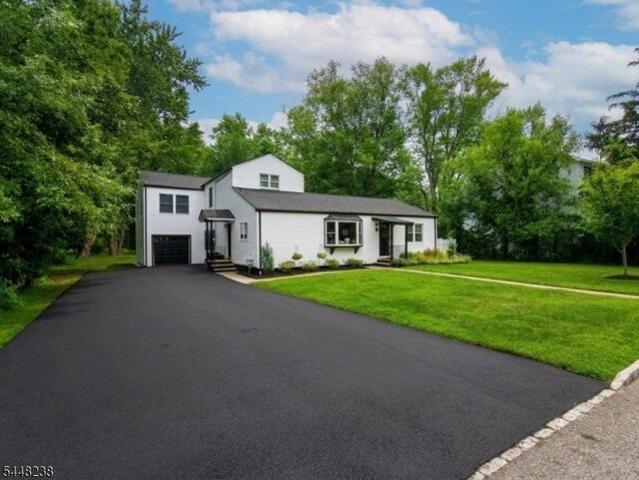 House for sale in Fairfield, New Jersey