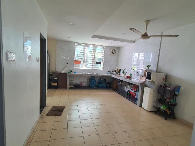 Room for rent in Country Heights Damansara, Kuala Lumpur