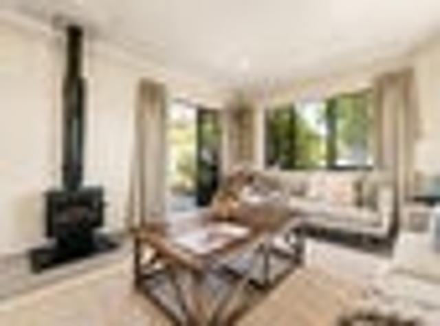 House for sale in Arataki, Bayfair