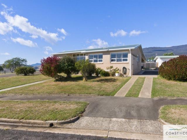 House for sale in Poatina, Tasmania