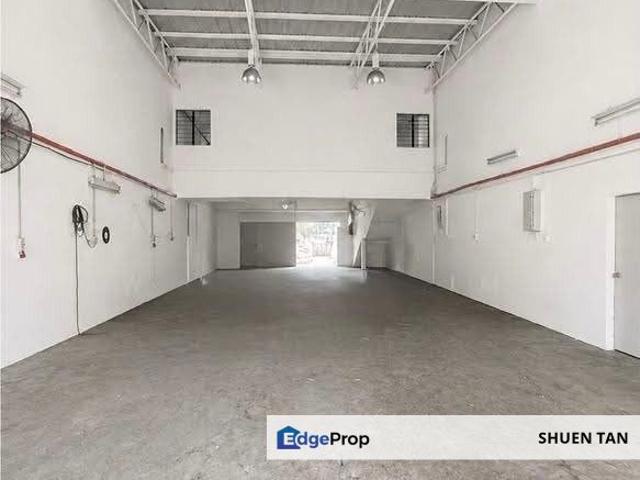Warehouse for rent in Petaling, Alam Impian