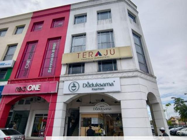 Shop for rent in Kuching