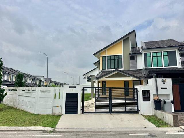 Terraced House for sale in Ulu Tiram, Johor