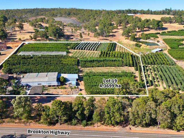 Property for sale in Karragullen, Western Australia