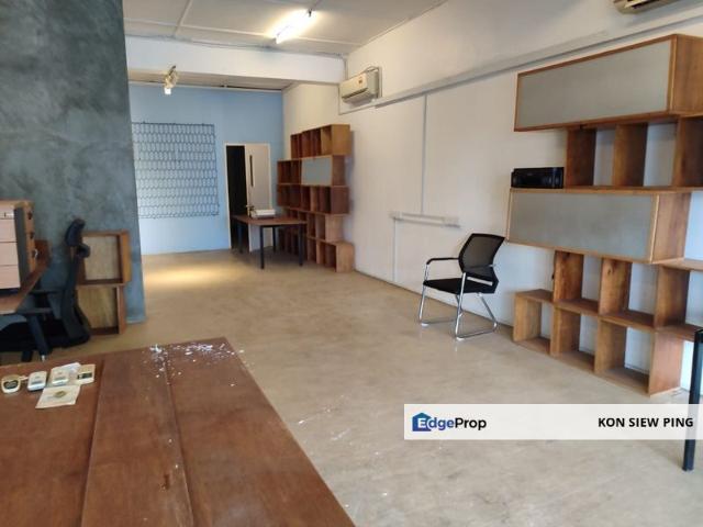 Shop for rent in Kuching