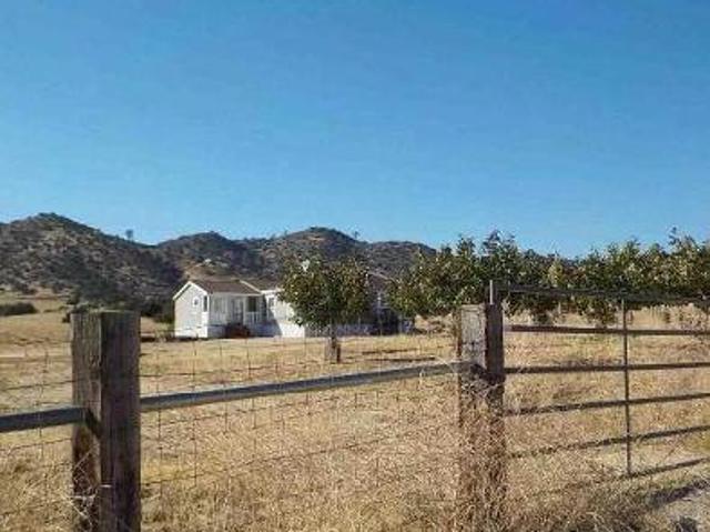 House for sale in Caliente, California