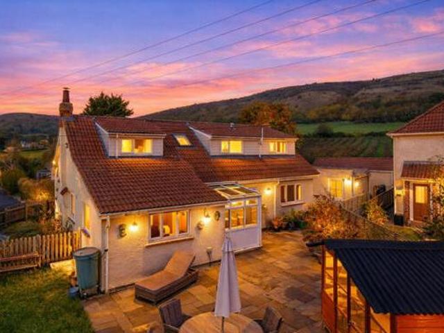 House for sale in Axbridge, Somerset