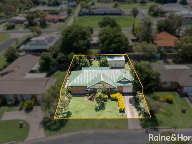 House for sale in Ipswich, Flinders View