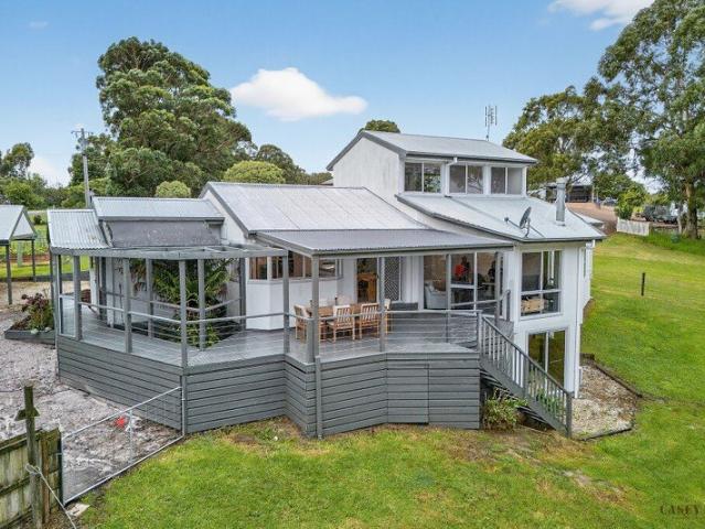 House for sale in Lakes Entrance, Victoria