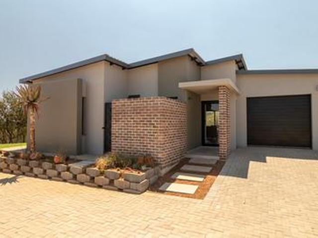 Townhouse for sale in Roodeplaat Dam, Gauteng