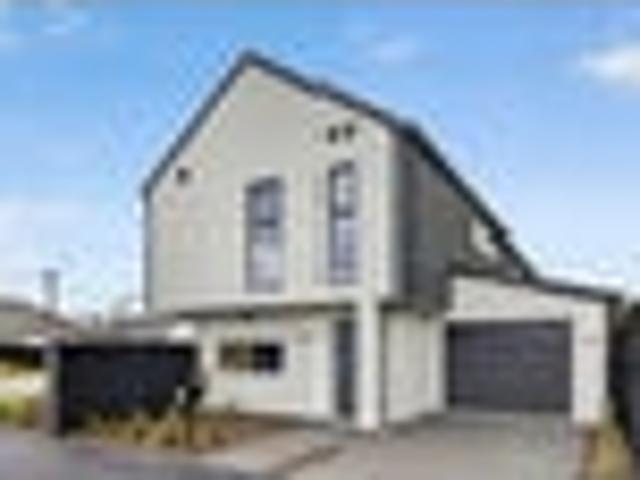 House for sale in Edgeware, Canterbury