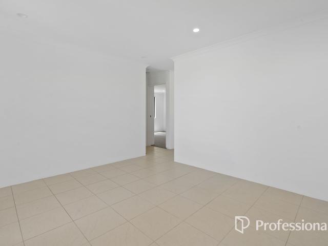 Villa for sale in Stirling, Western Australia