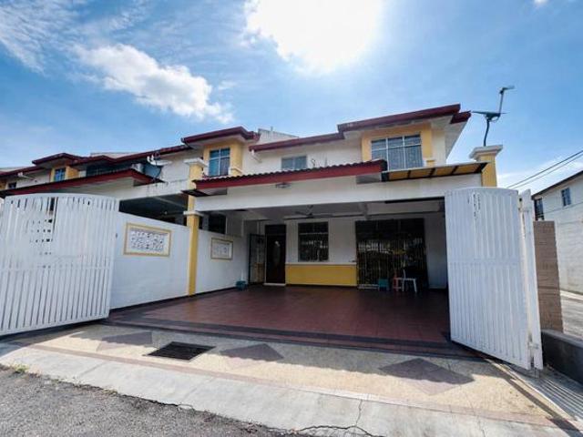 Terraced House for sale in Tanjong Sepat, Selangor