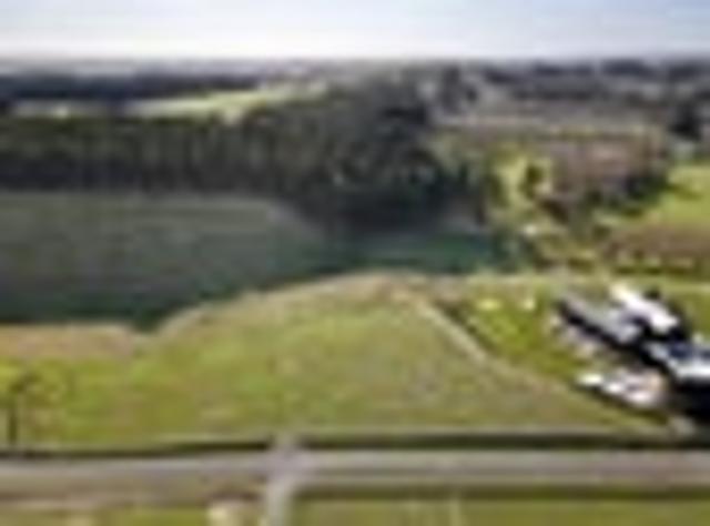 Land for sale in Halcombe