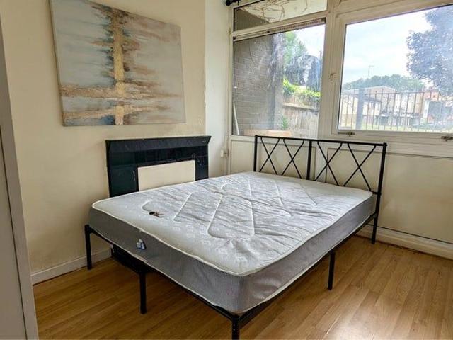 Room for rent in St. George in the East, Wapping