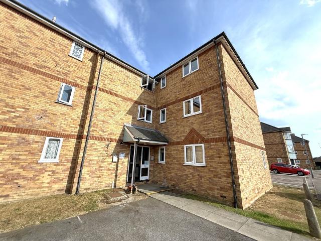 Apartment for rent in Highwoods, Fordham Heath