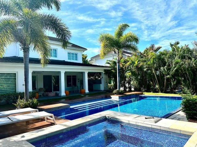 BIJAO VILLA CON PISCINA